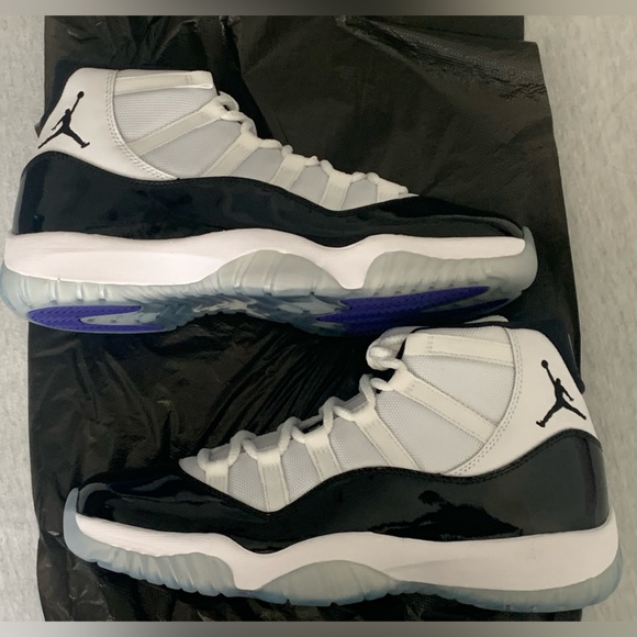 Jordan 11 Concords - Picture 2 of 3